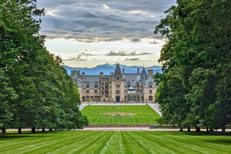 How Much It Costs to Visit the Biltmore Estate [2023 Guide]